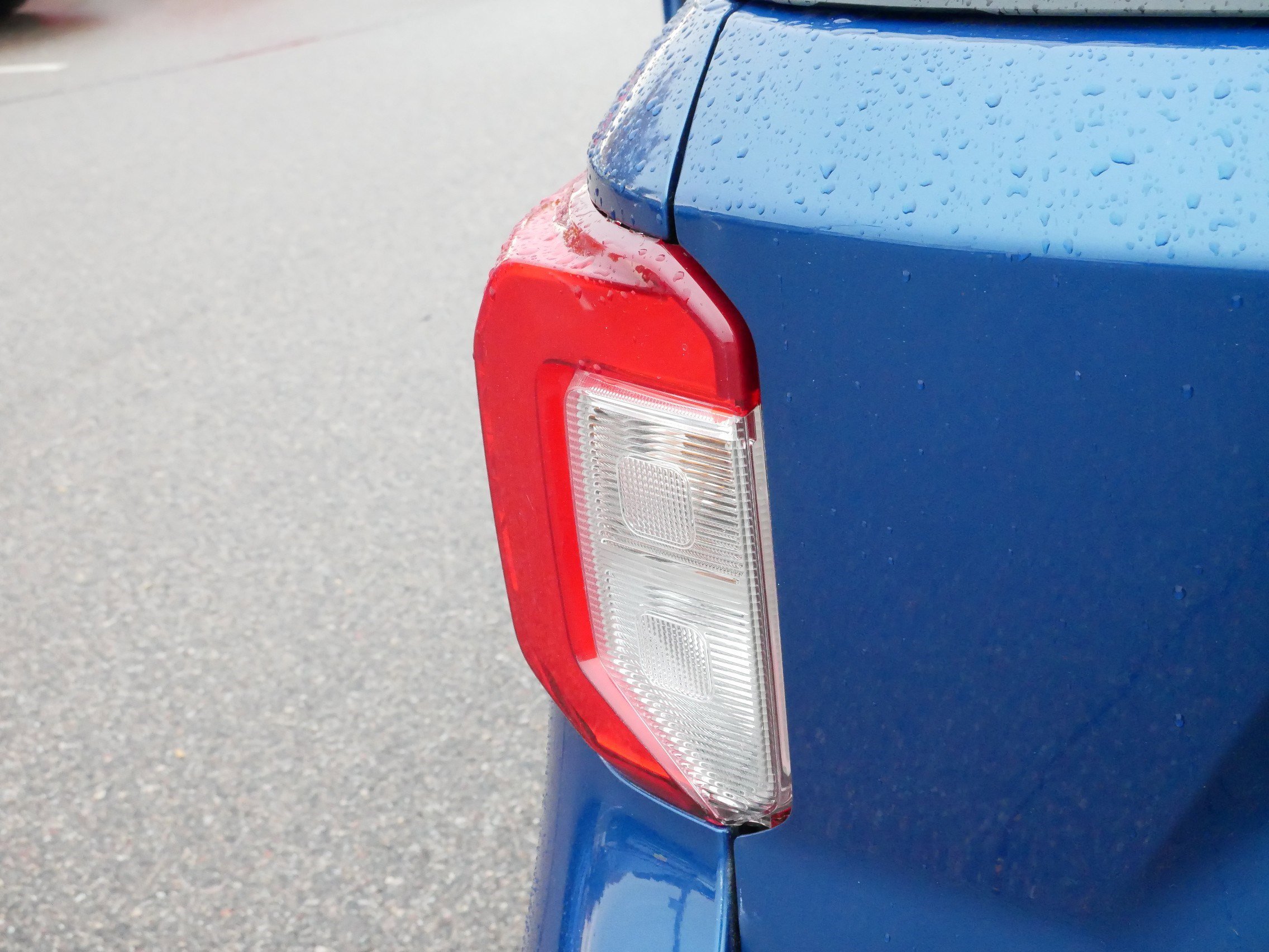 Used 2022 Ford Explorer XLT image 17