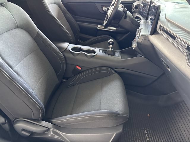 Used 2024 Ford Mustang GT RWD image 9