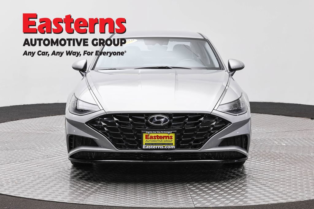 Used 2023 Hyundai Sonata SEL FWD image 3