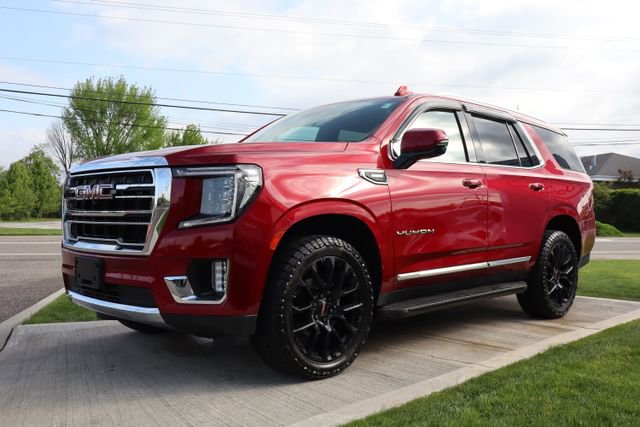 Used 2023 GMC Yukon SLT w/ SLT Luxury Package AWD/4WD image 9