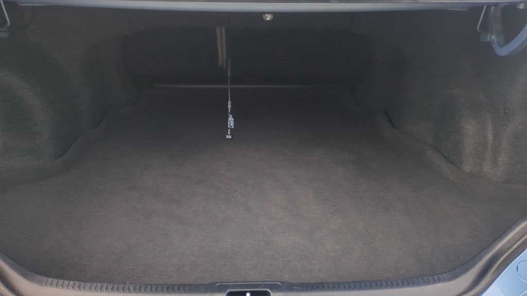 Used 2012 Toyota Camry LE image 18