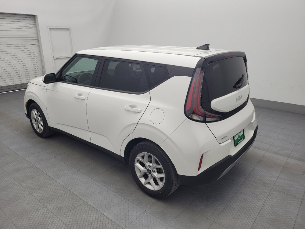 Used 2023 Kia Soul LX w/ LX Technology Package image 3