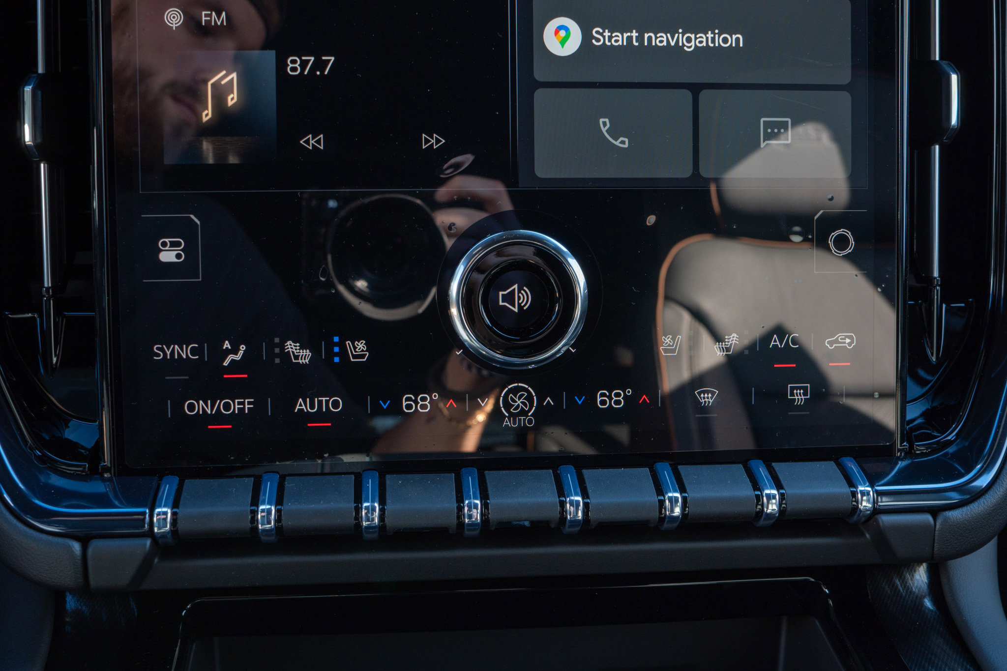 New 2026 GMC Yukon AT4 w/ AT4 Premium Plus Package image 14