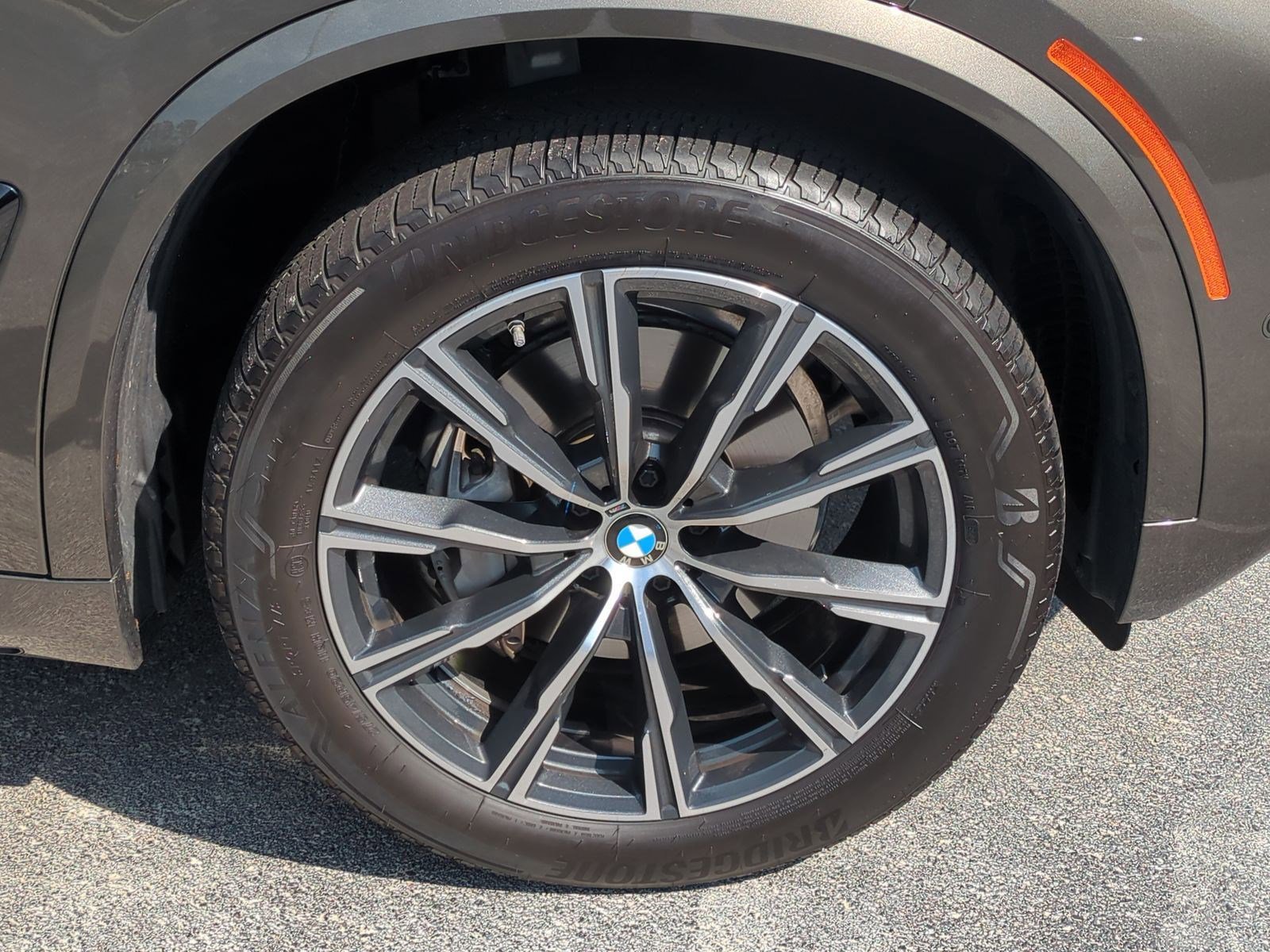 Certified 2024 BMW X5 xDrive40i w/ M Sport Package image 13