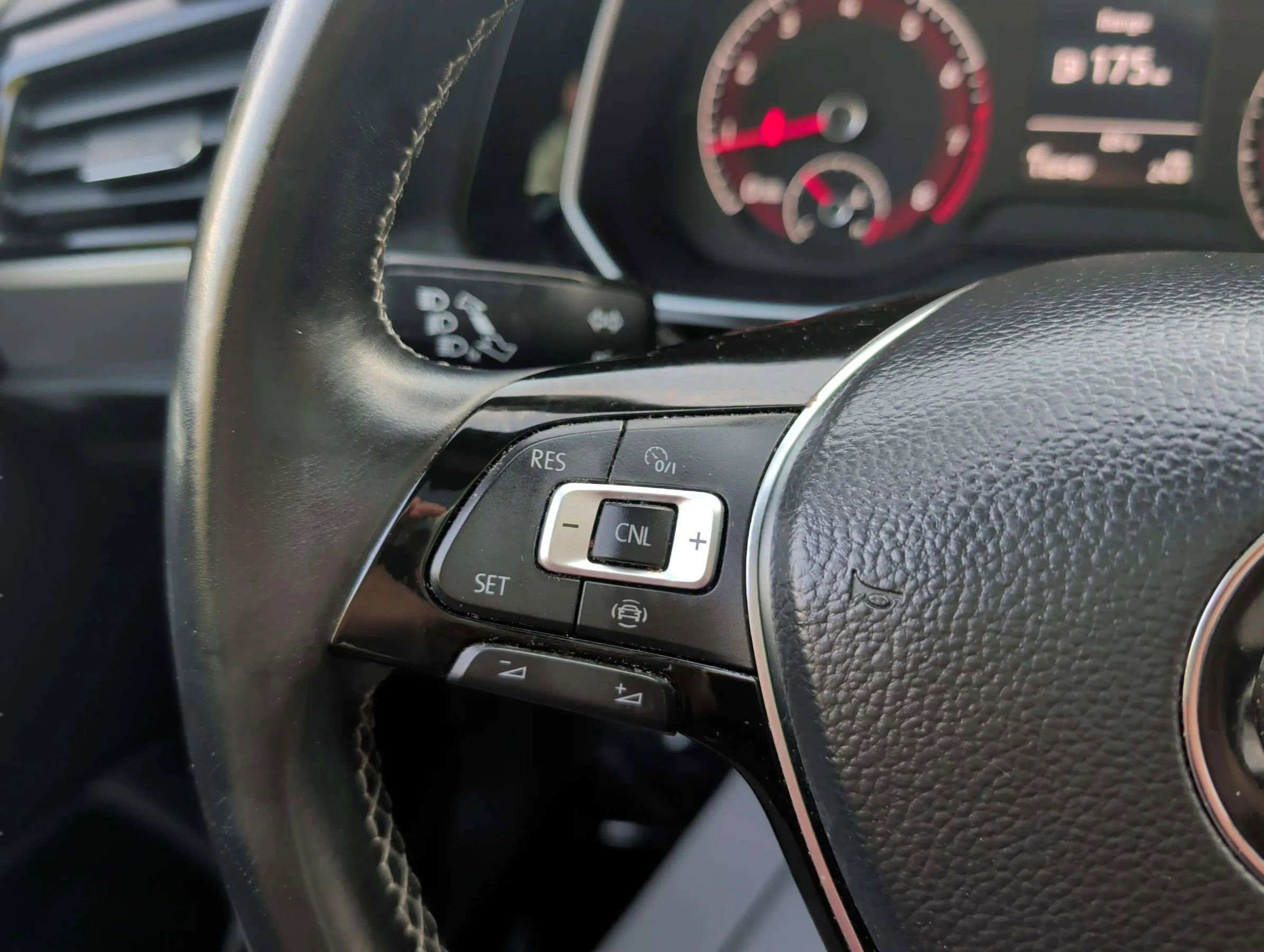 Used 2019 Volkswagen Jetta R-Line FWD image 23