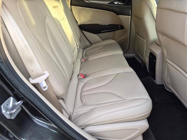 Used 2017 Lincoln MKC Premiere FWD image 18