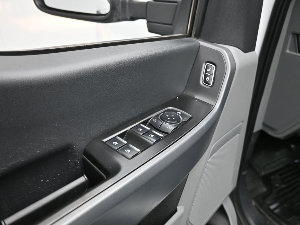Used 2023 Ford F250 XLT w/ F-250 >10K GVWR Package image 11