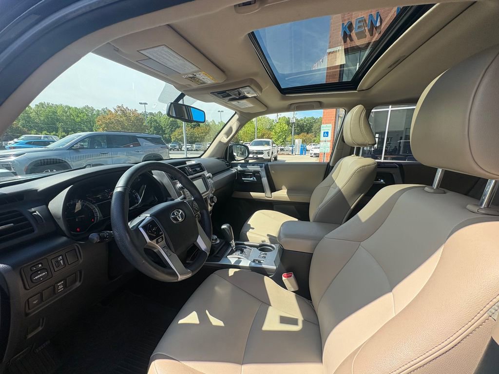 Used 2018 Toyota 4Runner SR5 Premium AWD/4WD image 11