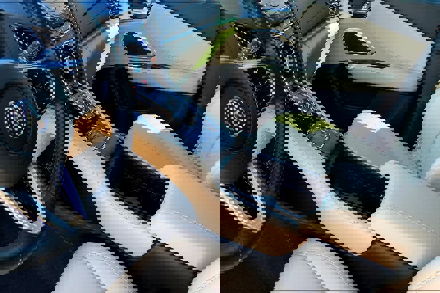 Used 2024 Acura RDX SH-AWD image 17