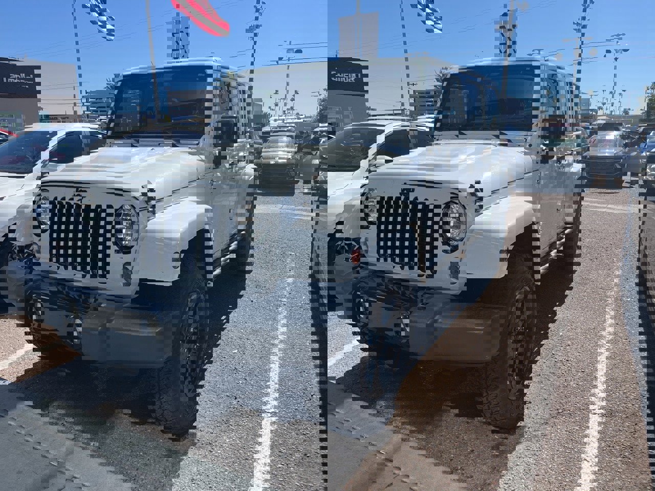 Used 2015 Jeep Wrangler Unlimited Sahara image 2