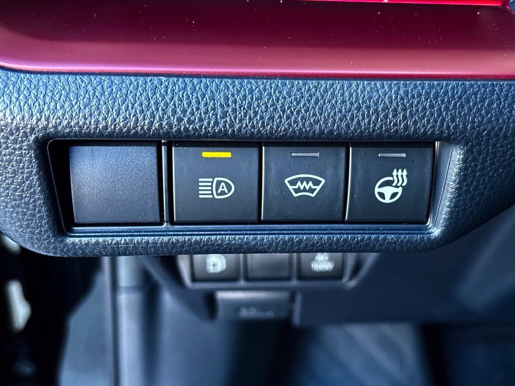 Used 2024 Toyota Prius Prime FWD image 17