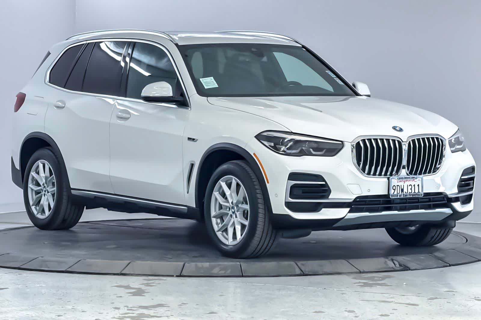 Used 2023 BMW X5 xDrive45e AWD/4WD image 9