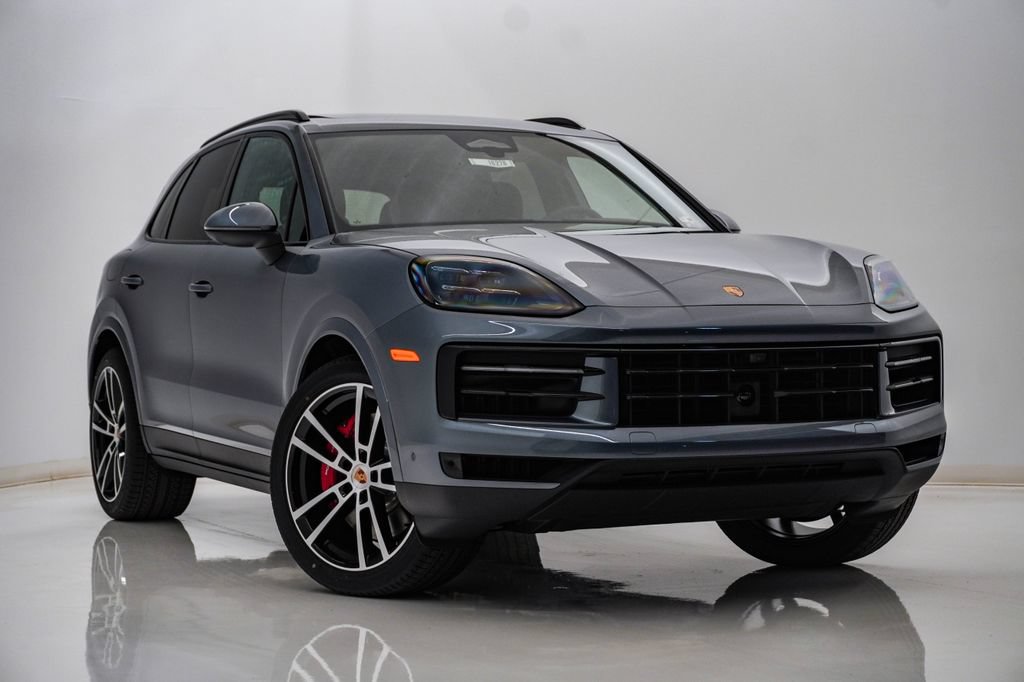 New 2026 Porsche Cayenne S AWD/4WD image 8