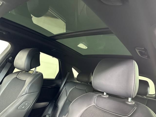 Used 2023 Genesis GV70 2.5T Sport Prestige w/ Sport Prestige Package image 12