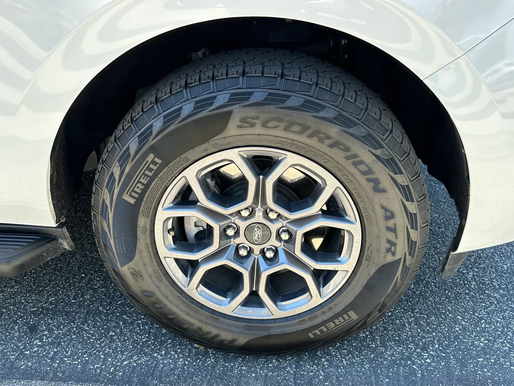 Used 2025 Ford Expedition Active RWD image 15