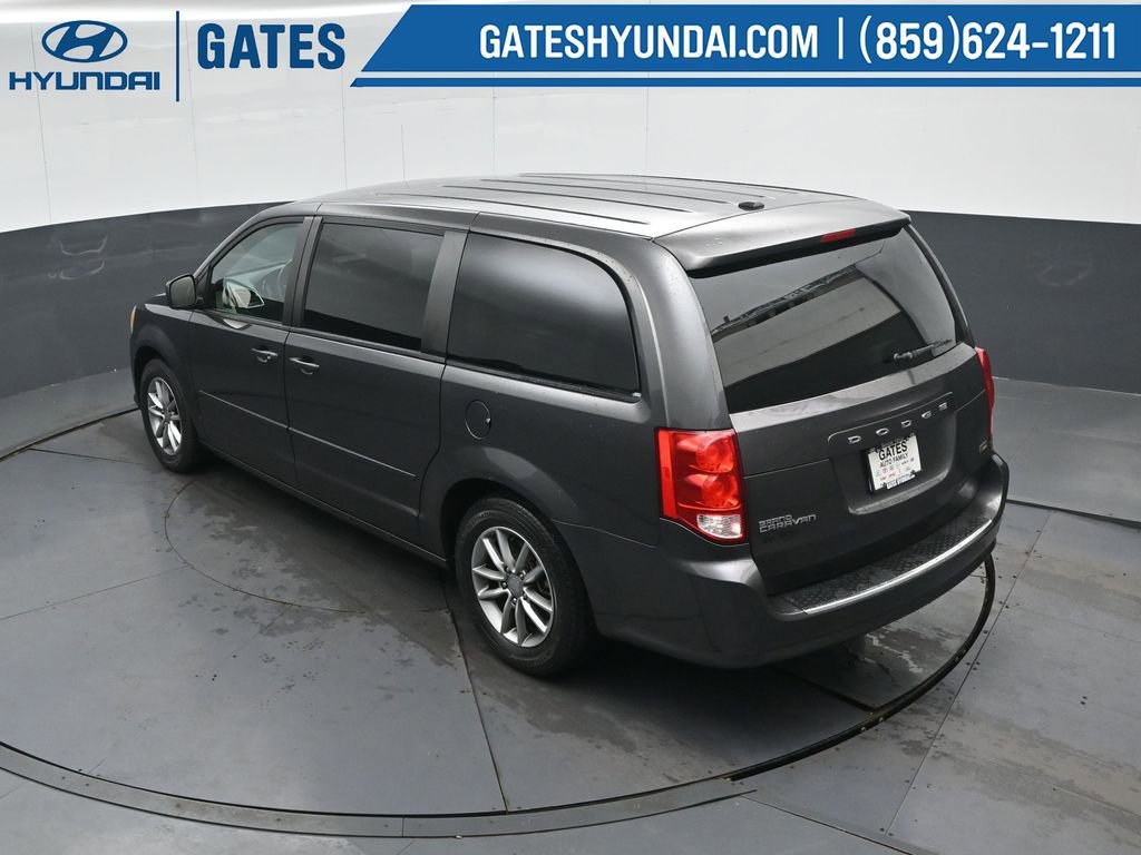 Used 2016 Dodge Grand Caravan SE image 49