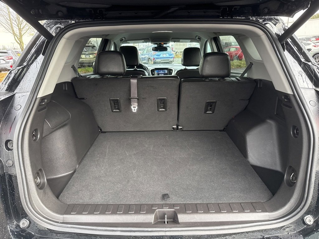 Used 2024 GMC Terrain SLT image 19