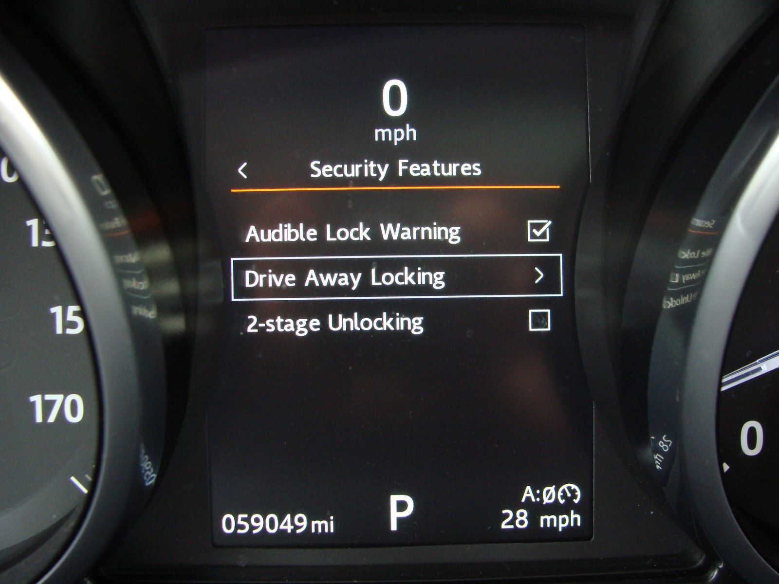 Used 2016 Land Rover Range Rover Sport HSE AWD/4WD image 23