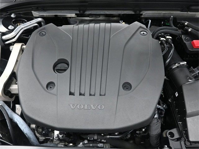 Used 2024 Volvo S60 B5 Plus image 28