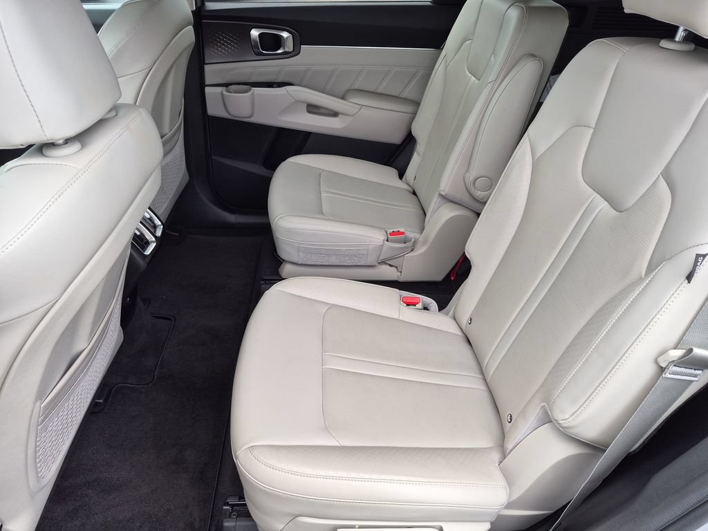 Used 2024 Kia Sorento SX FWD image 30