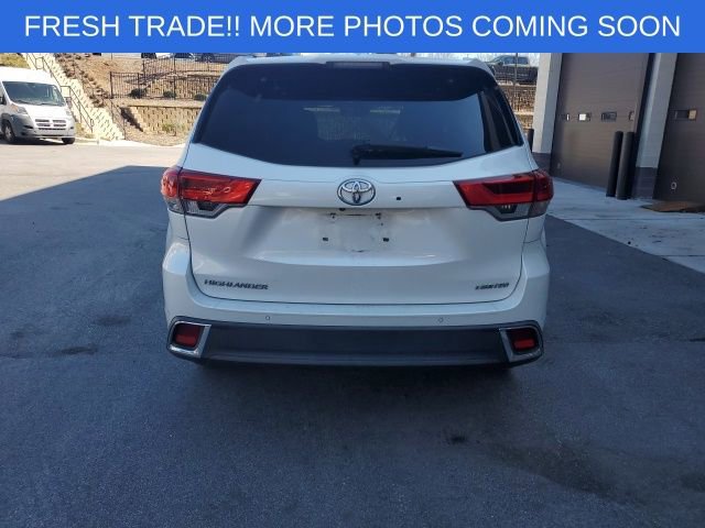 Used 2019 Toyota Highlander Limited image 5