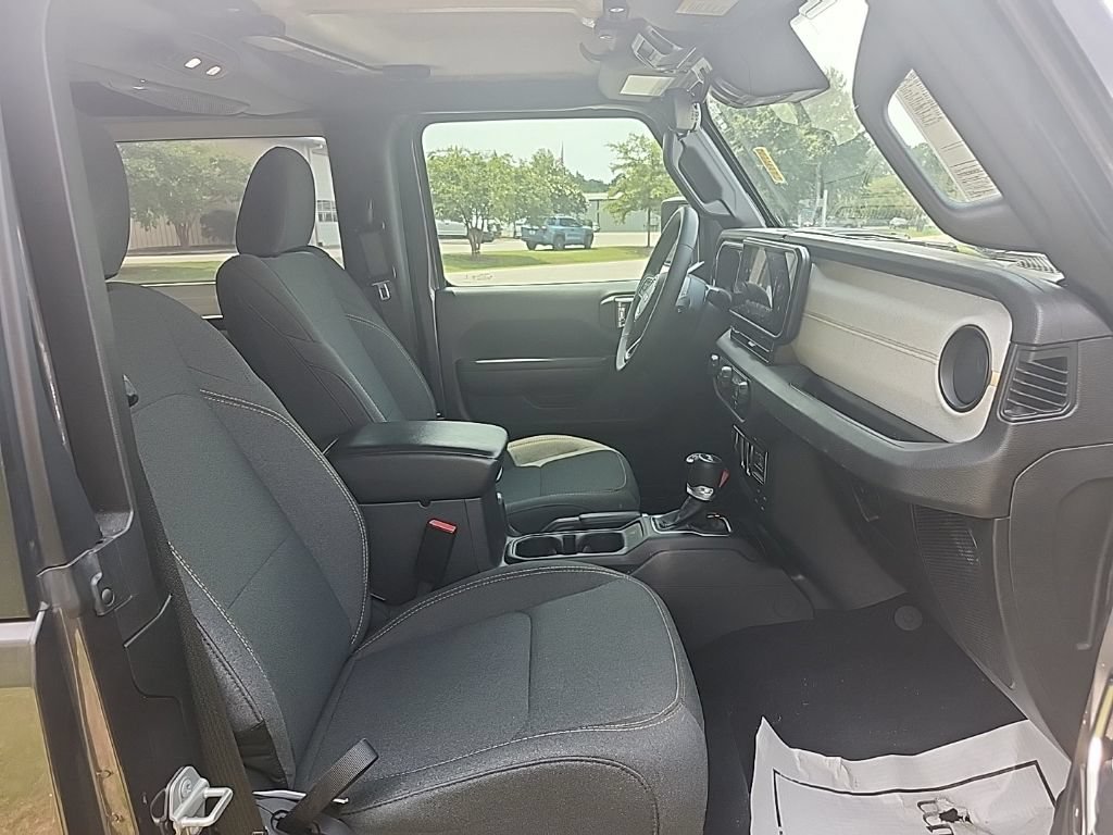 Certified 2024 Jeep Wrangler Sport AWD/4WD image 28