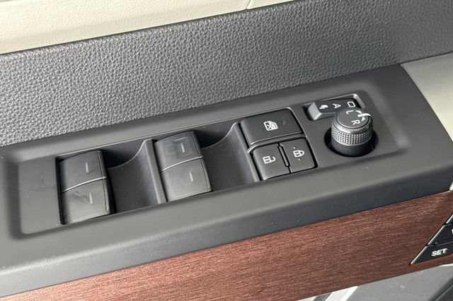 Used 2025 Toyota Tundra Capstone AWD/4WD image 12