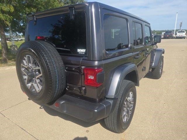Certified 2025 Jeep Wrangler Unlimited Sahara AWD/4WD image 18