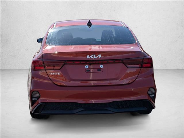 Used 2022 Kia Forte LXS w/ LXS Technology Package FWD image 6