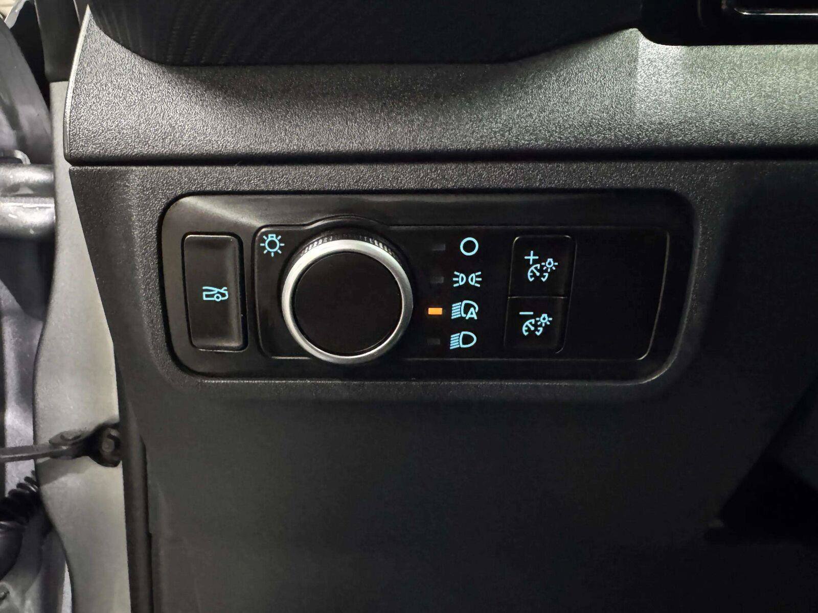 Used 2026 Ford Mustang Premium RWD image 27