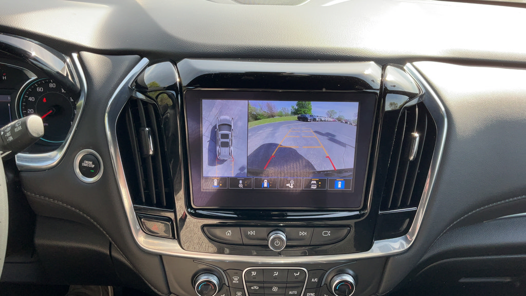 Certified 2023 Chevrolet Traverse LT w/ Rear Camera Mirror Package AWD/4WD image 32