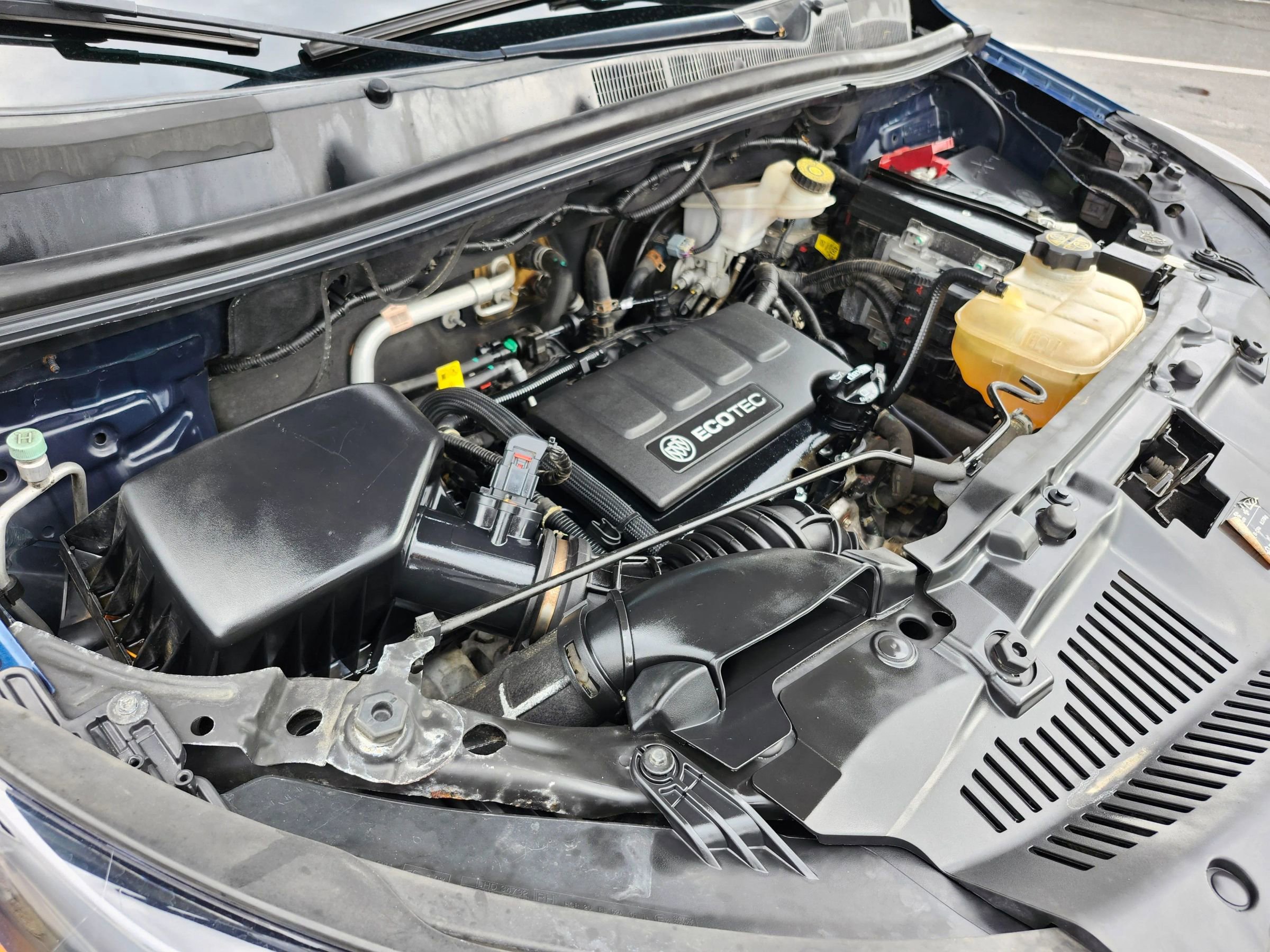 Used 2019 Buick Encore Preferred image 31