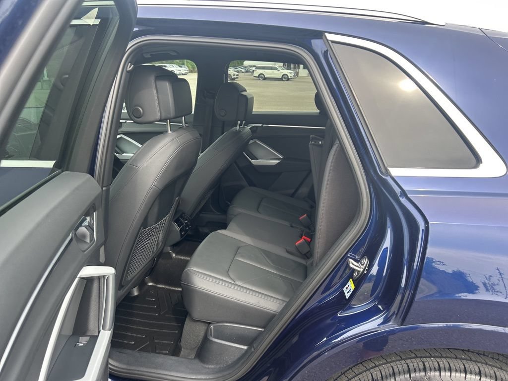 Used 2021 Audi Q3 2.0T Premium w/ Convenience Package AWD/4WD image 26