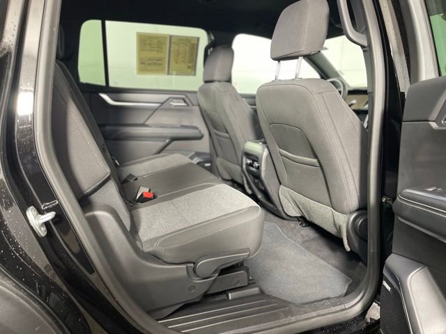 Used 2025 GMC Acadia Elevation image 12