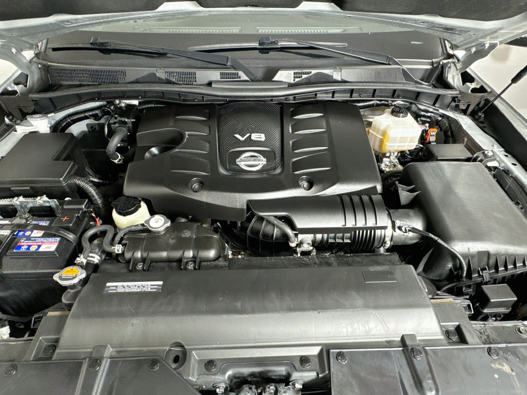 Used 2021 Nissan Armada SV AWD/4WD image 16