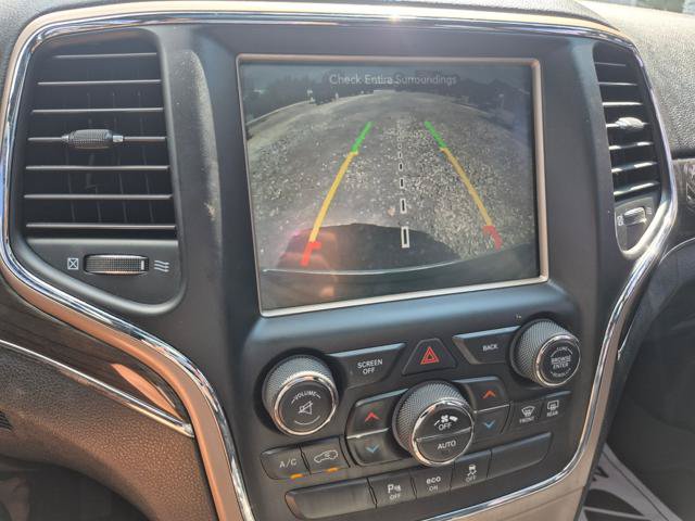 Used 2015 Jeep Grand Cherokee Overland AWD/4WD image 16