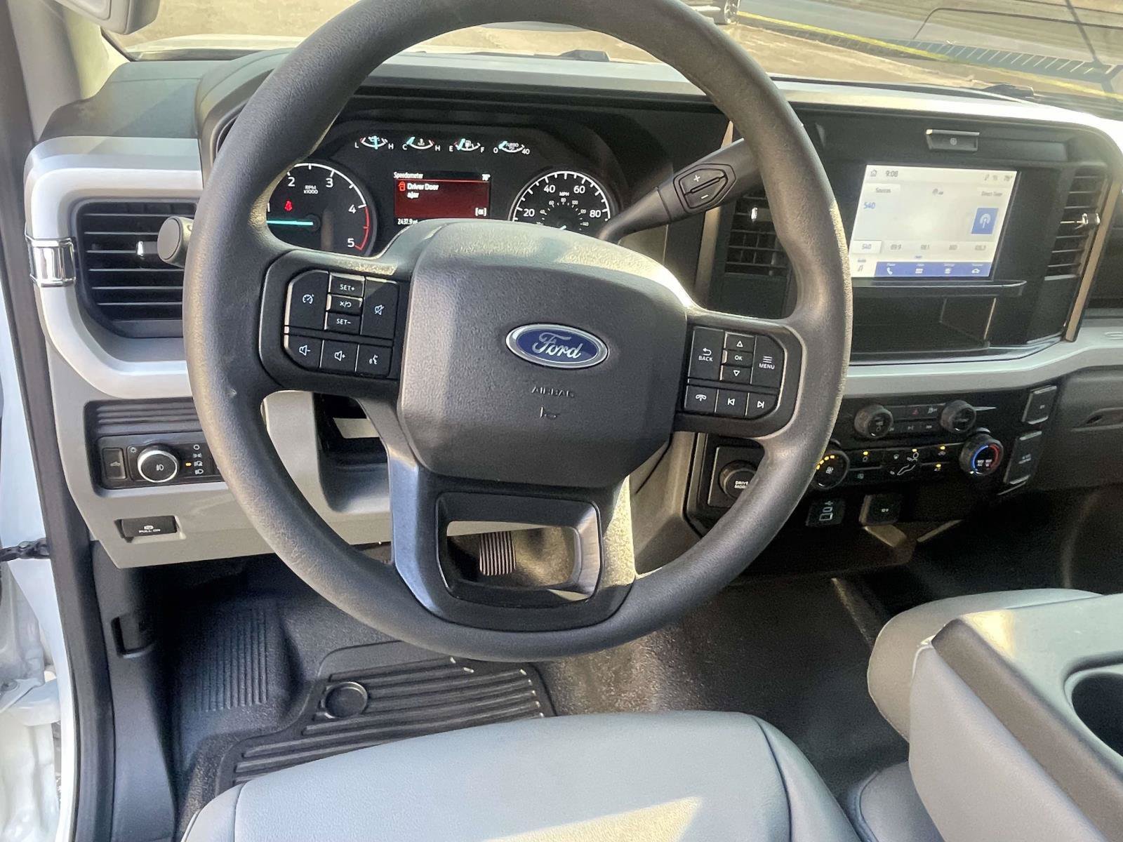 Used 2025 Ford F250 XL w/ XL Chrome Package RWD image 13