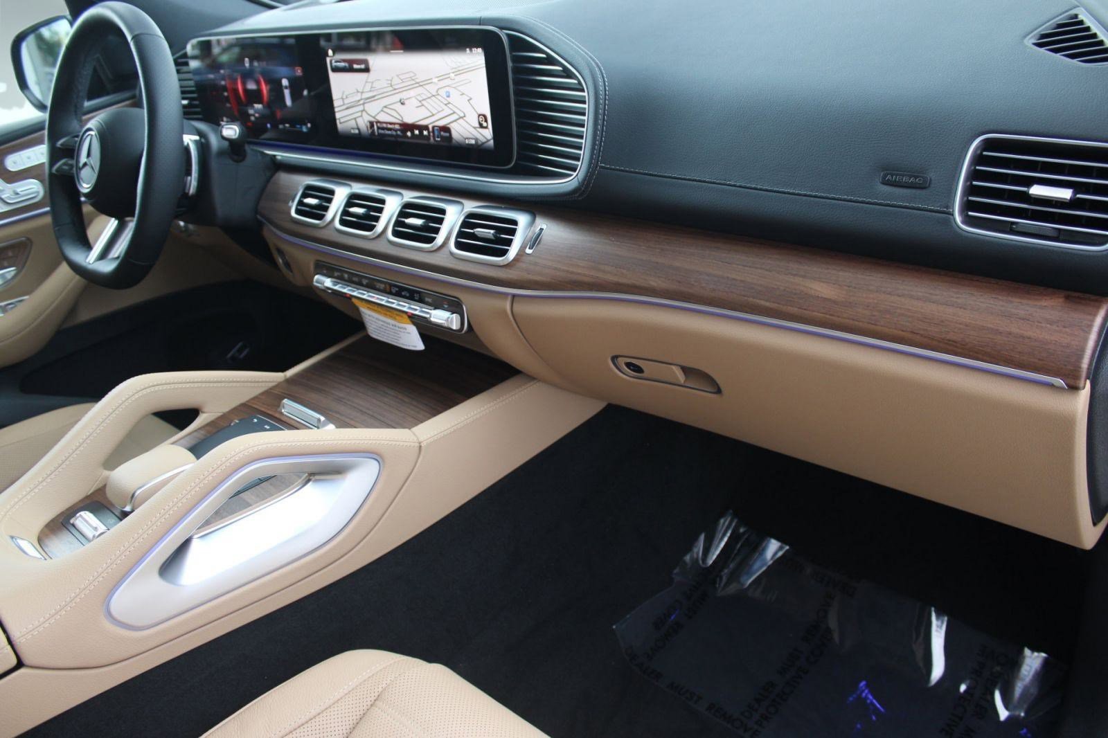 New 2026 Mercedes-Benz GLS 450 4MATIC image 39