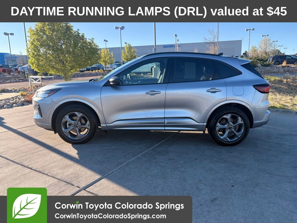 Used 2023 Ford Escape ST-Line AWD/4WD image 4