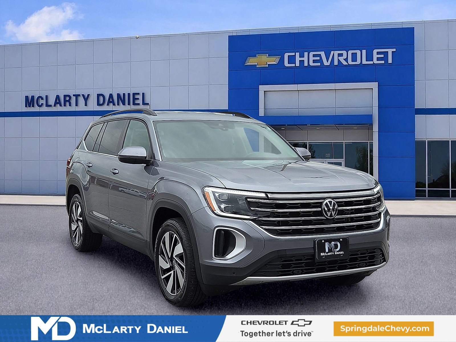 Used 2025 Volkswagen Atlas SE