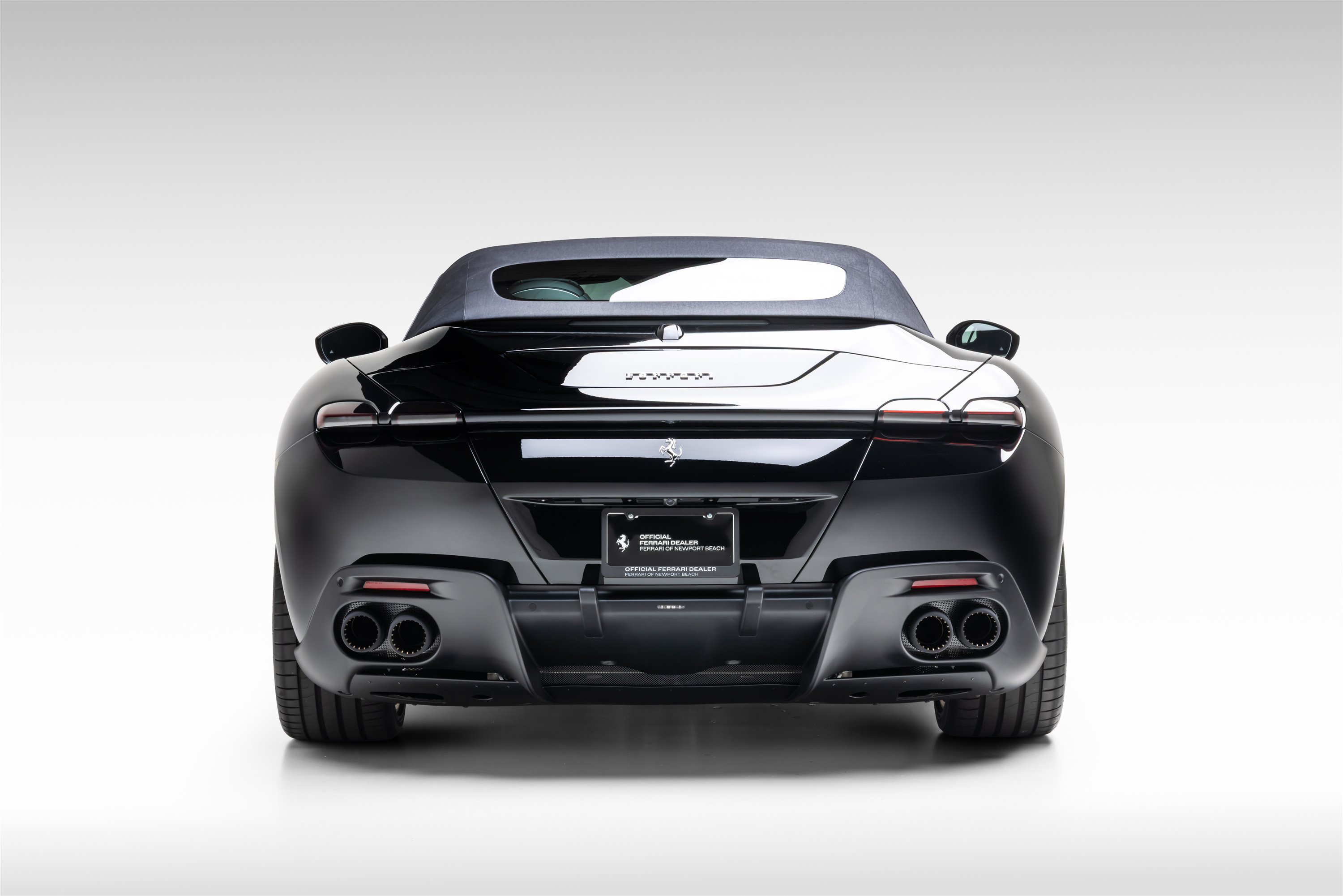 Used 2026 Ferrari Roma Spider RWD image 7