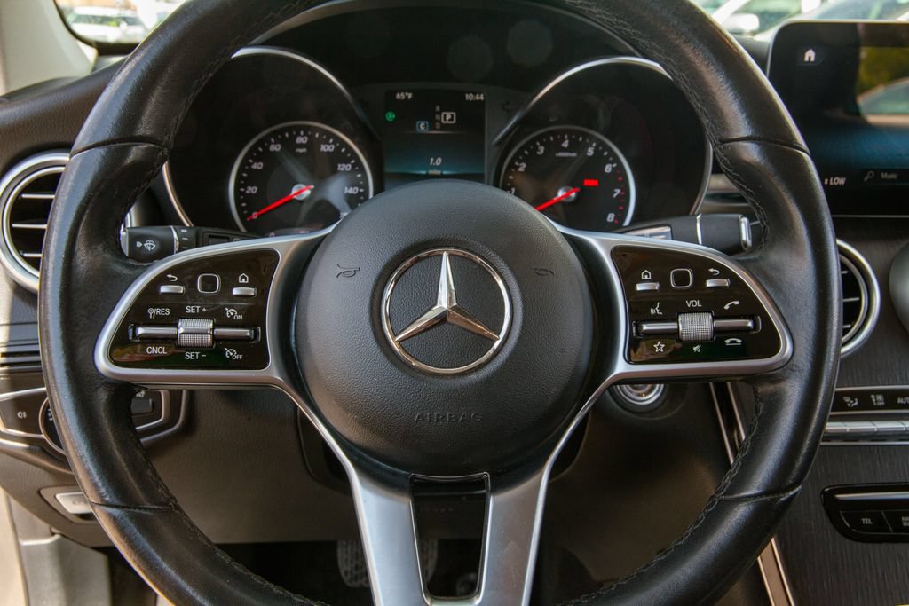 Used 2022 Mercedes-Benz GLC 300 image 17