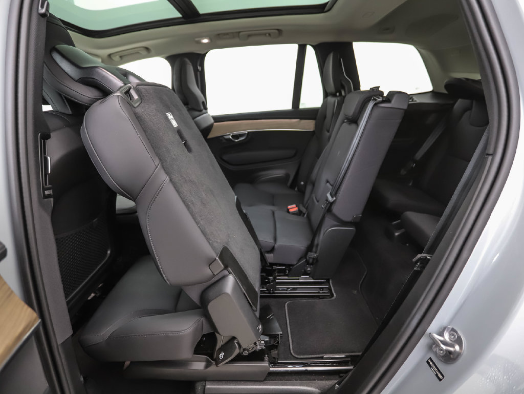 Used 2026 Volvo XC90 B6 Plus AWD/4WD image 24