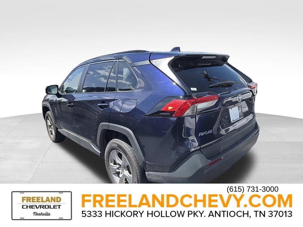 Used 2025 Toyota RAV4 XLE FWD image 4