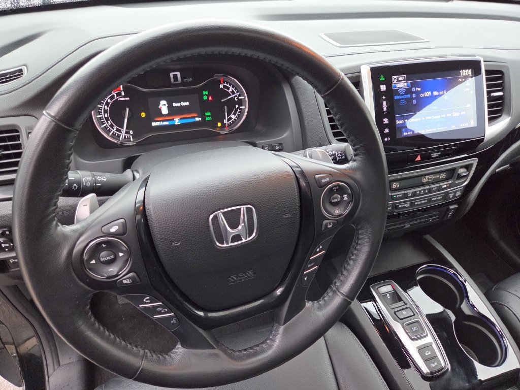 Used 2016 Honda Pilot Touring image 37