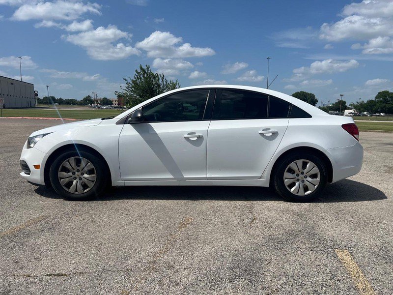 Used 2016 Chevrolet Cruze LS FWD image 2