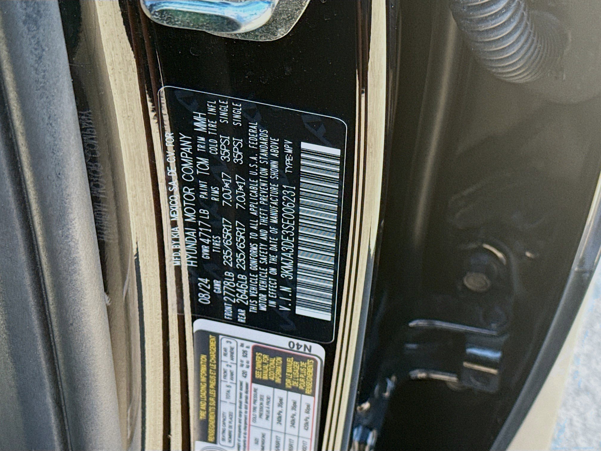 Used 2025 Hyundai Tucson SE image 34