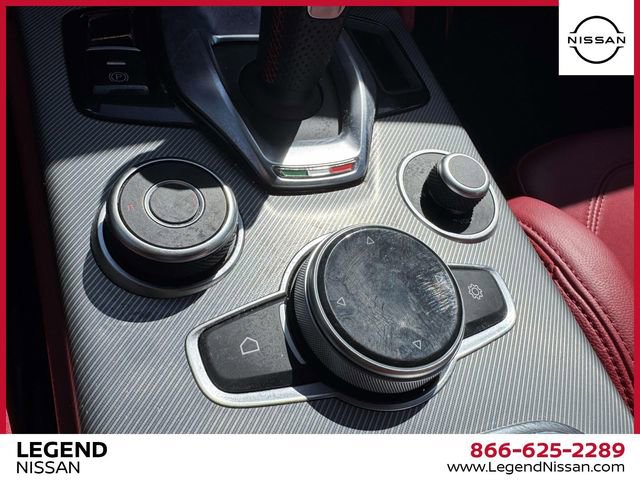 Used 2020 Alfa Romeo Stelvio Ti Sport w/ Quick Order Package 22S Sport AWD/4WD image 29