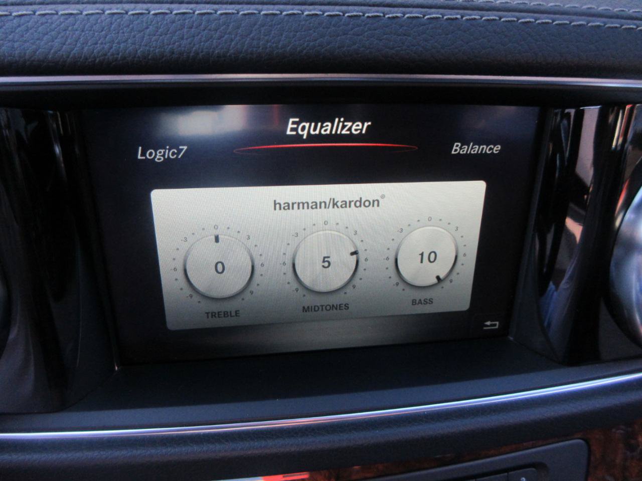 Used 2017 Mercedes-Benz SL 550 image 51