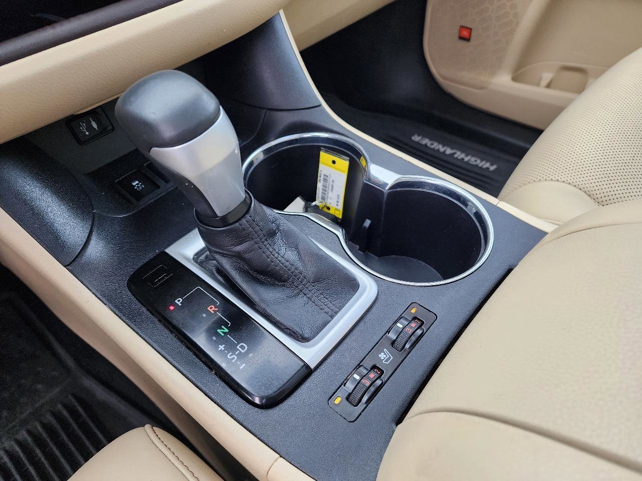 Used 2015 Toyota Highlander Limited Platinum image 22